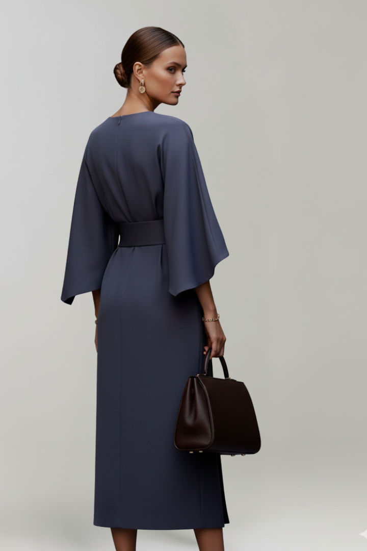 Robe Midi Élégante Ceinturée